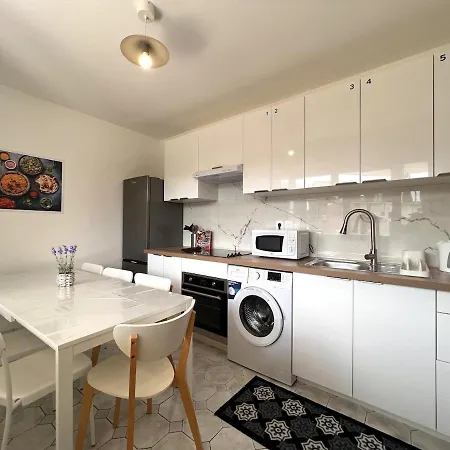 La Voyageur Avec Parking Et Proche Rer Appartement Courcouronnes